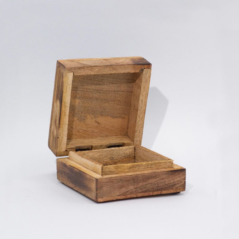 Hop Hare Small Enameled Square Box - Heart & Cupid