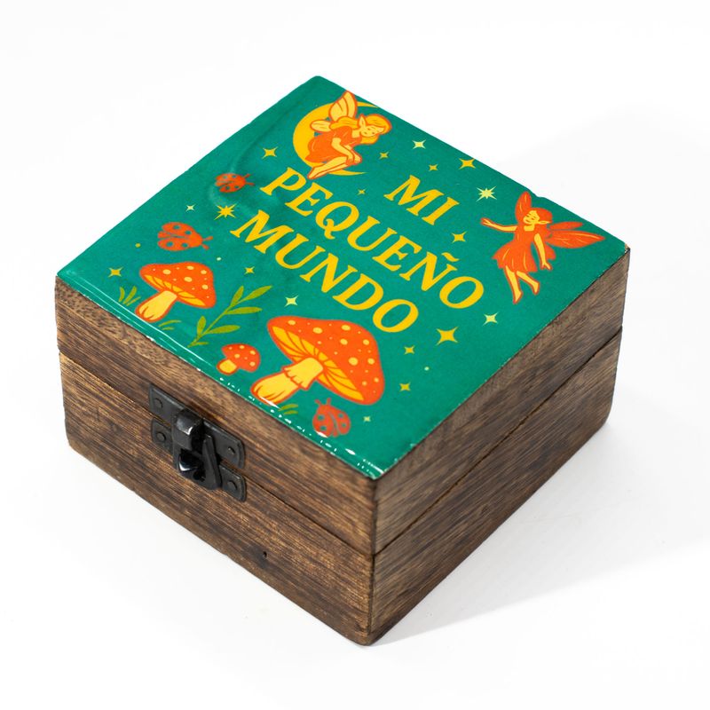 Small Enamelled Box - Mi Pequeno Mundo