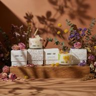 Agnes + Cat Botanical Soy Wax Candle - Moorland