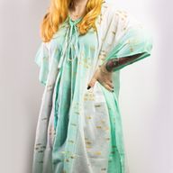 Nomad Sari Kaftan – White & Turquoise with Gold Fish Print