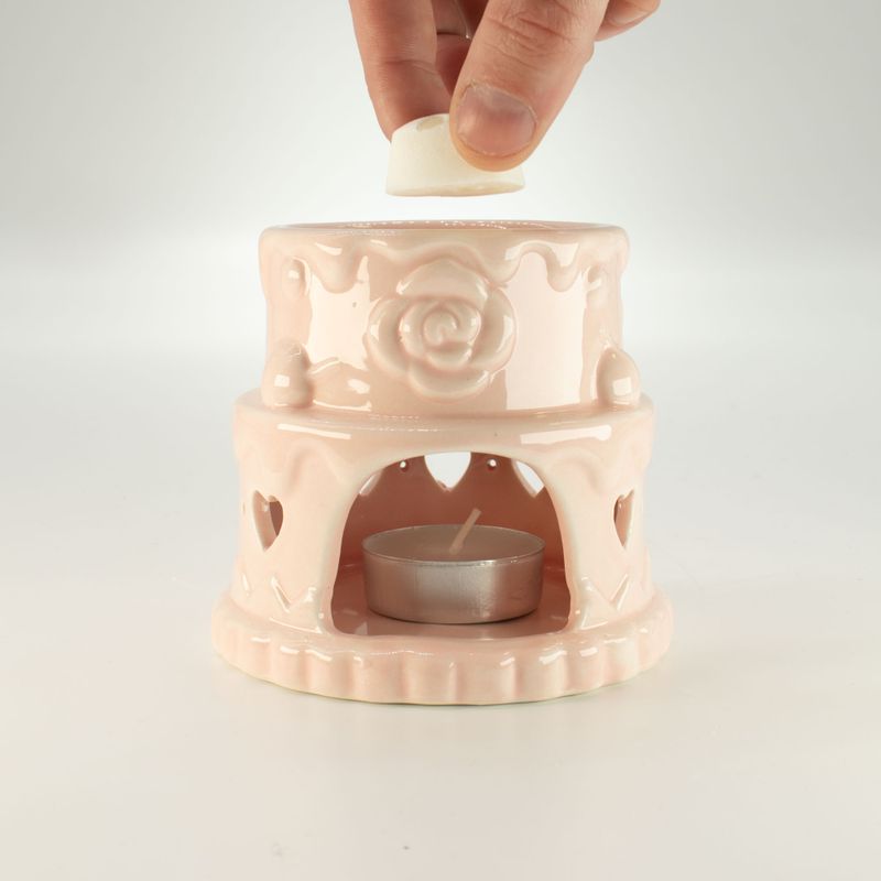 Ceramic Cake Oil Burner - Hearts - Pink