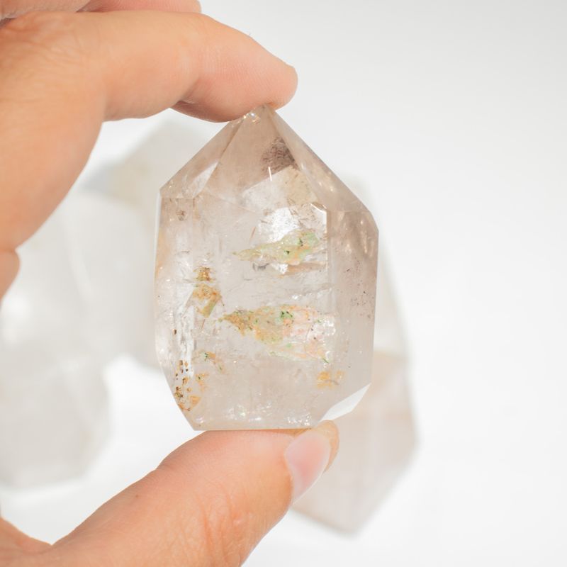 Gemstone Points approx 6cm (0.5KG) - Clear Quartz (approx 8 pieces)
