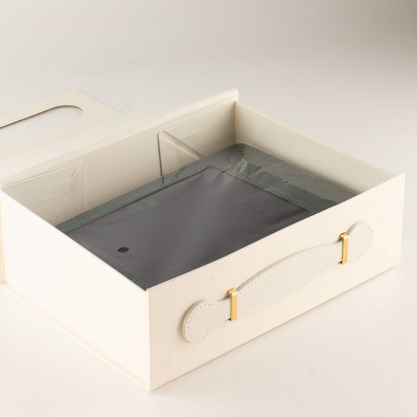 Flat Pack Gift Box - Med Hamper  (24x18.2x8cm) - White