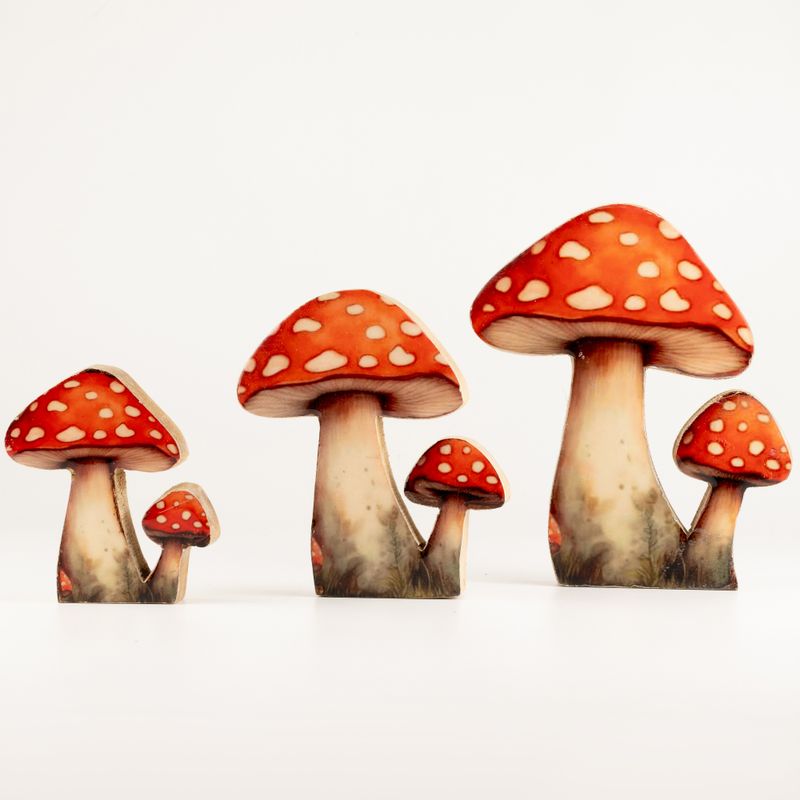 Wooden House Plants - Medium Redcap Mushroom