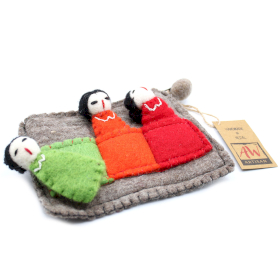 Pouch with Finger Puppets - Friends