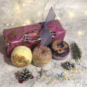 Set Of 3 Donut Bathbombs Gift Pack - Mix 2