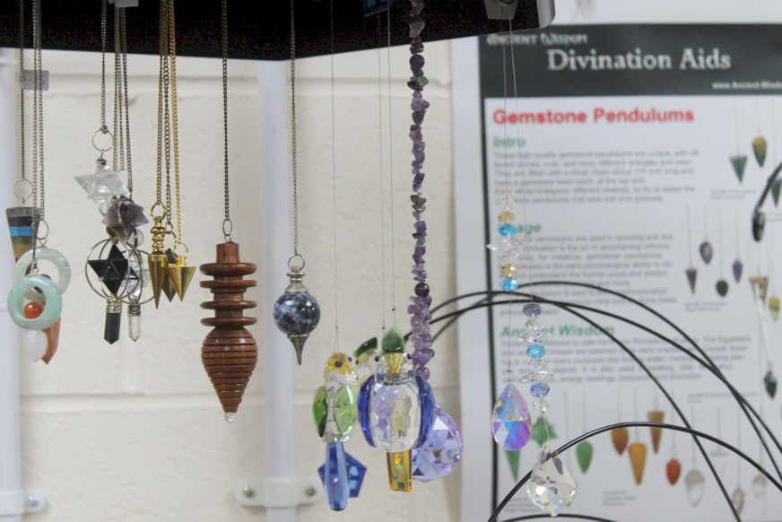Gemstone Magic Pendulums - Ancient Wisdom Dropshipping