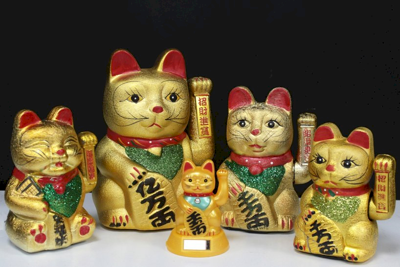 lucky waving chinese cats Ancient Wisdom Dropshipping