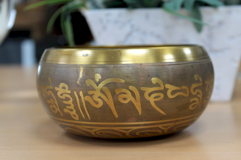 singing bowls & artefacts Ancient Wisdom dropshipping